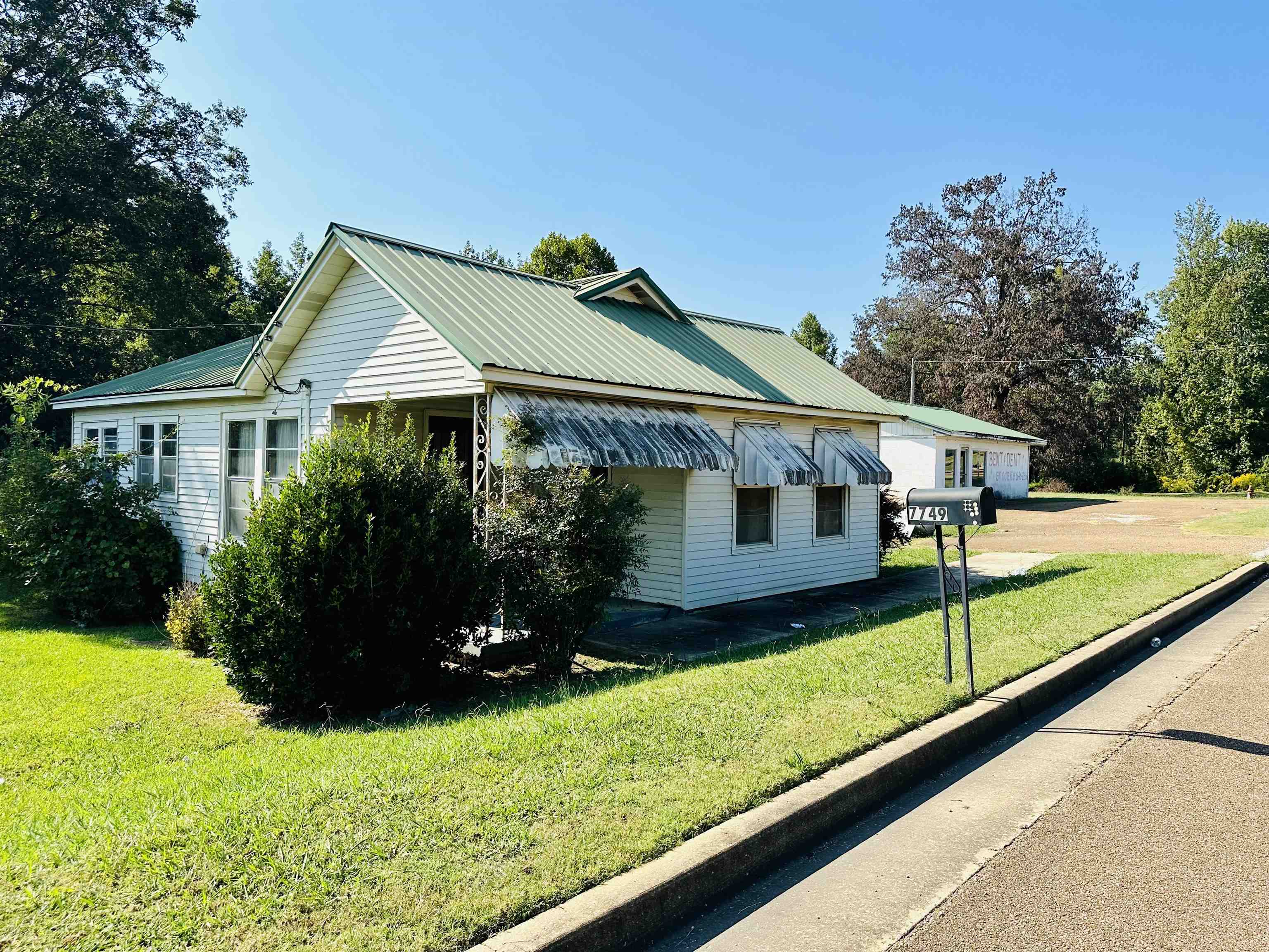 Listing image 2