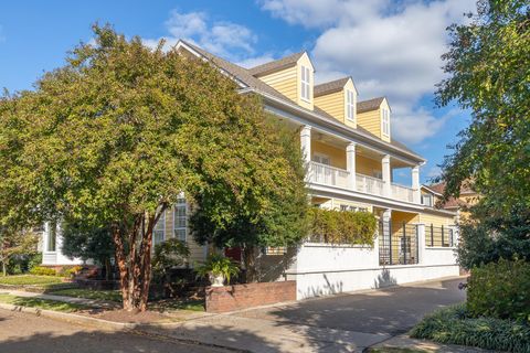 Photo of 840 HARBOR CREST DR, Memphis, TN 38103 (MLS # 10208917)