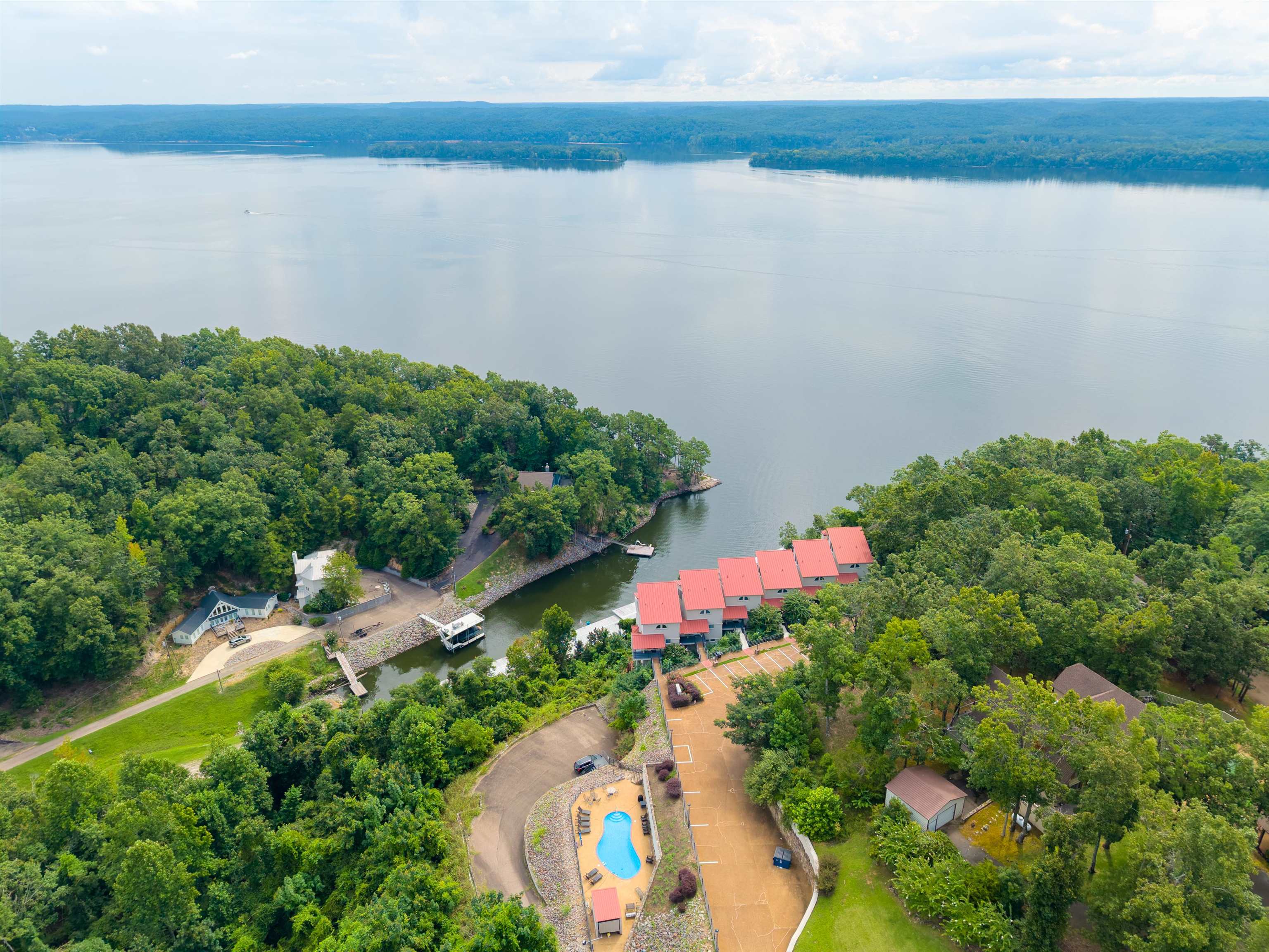 165 LAKESHORE LN 7,8,9,10,11,12