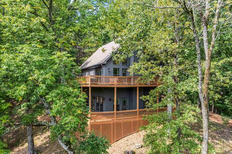 Photo of 70 POINT CLEAR CV, Savannah, TN 38372 (MLS # 10206951)