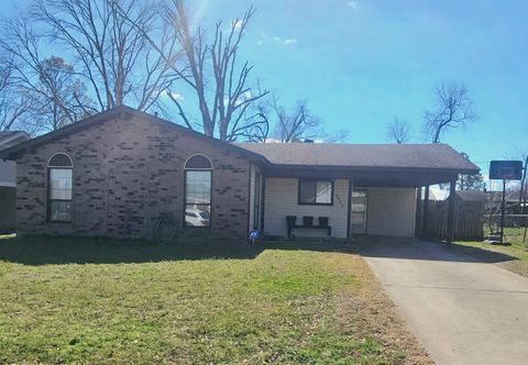 Photo of 6373 MARTINWEST DR, Millington, TN 38053 (MLS # 10215194)