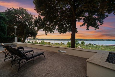 Photo of 555 MAGNOLIA MOUND DR, Memphis, TN 38103 (MLS # 10206571)