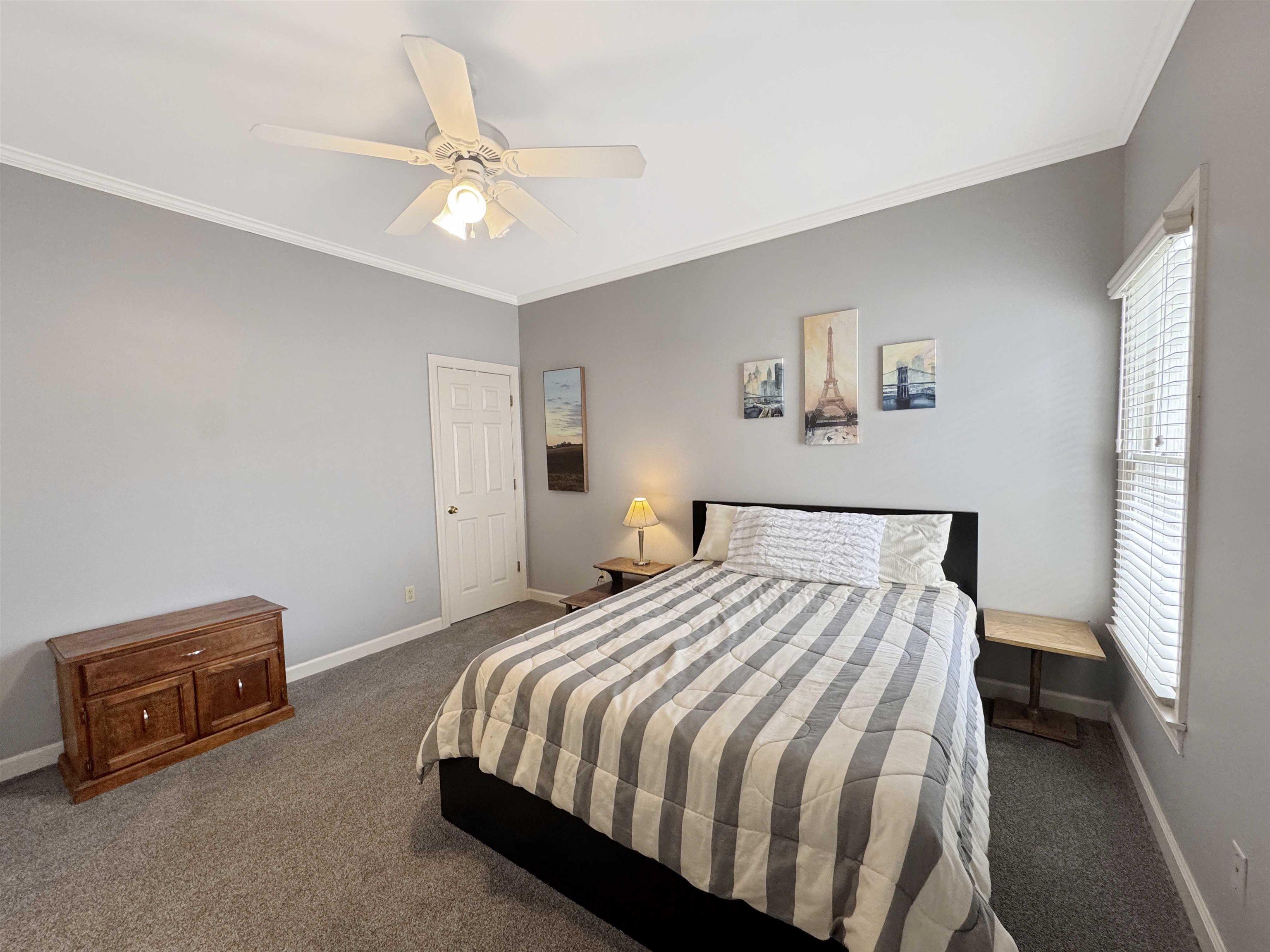 Memphis, Tennessee 38103, United States, 2 Bedrooms Bedrooms, ,3 BathroomsBathrooms,Residential,Active,111774