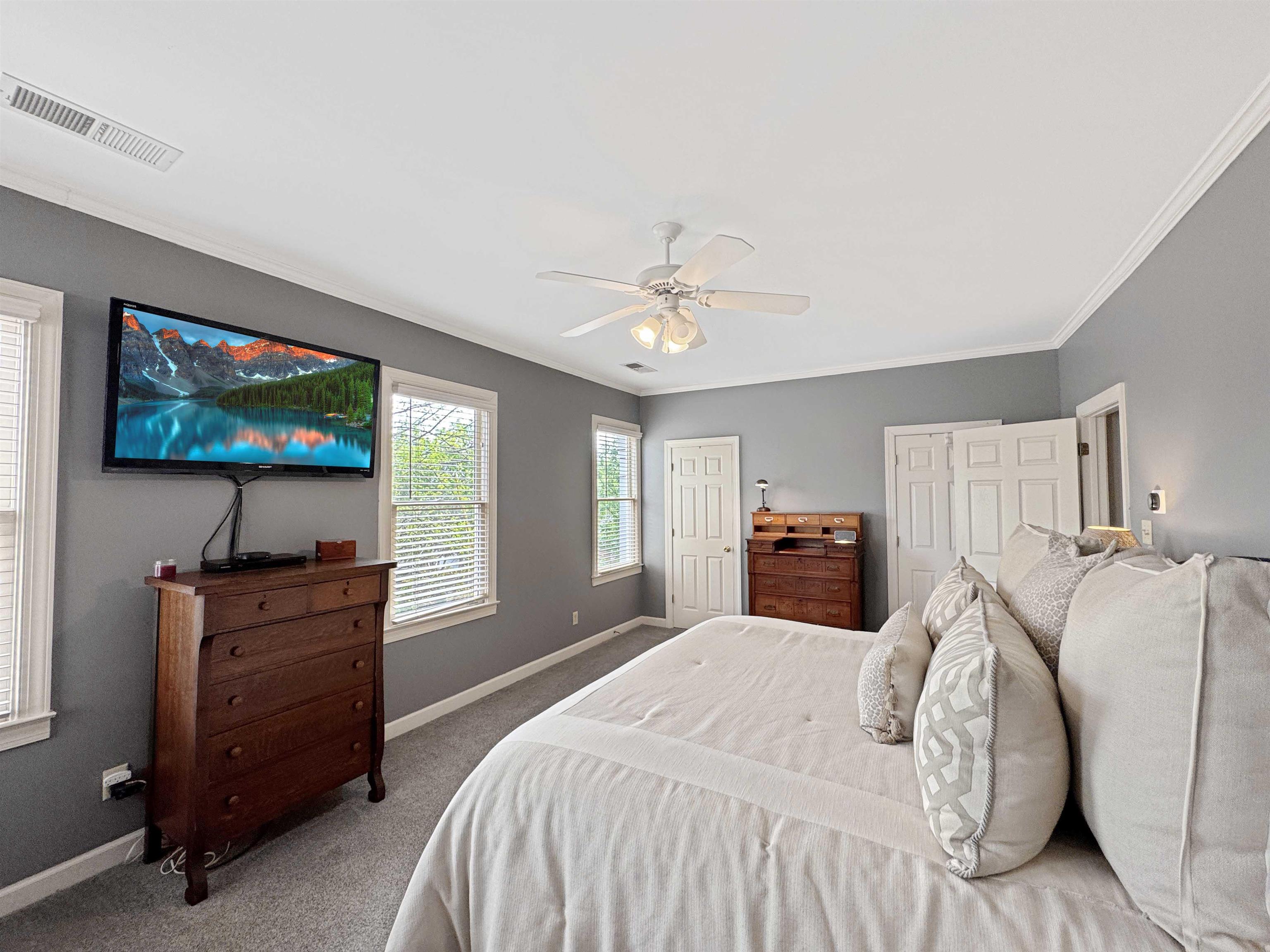 Memphis, Tennessee 38103, United States, 2 Bedrooms Bedrooms, ,3 BathroomsBathrooms,Residential,Active,111774