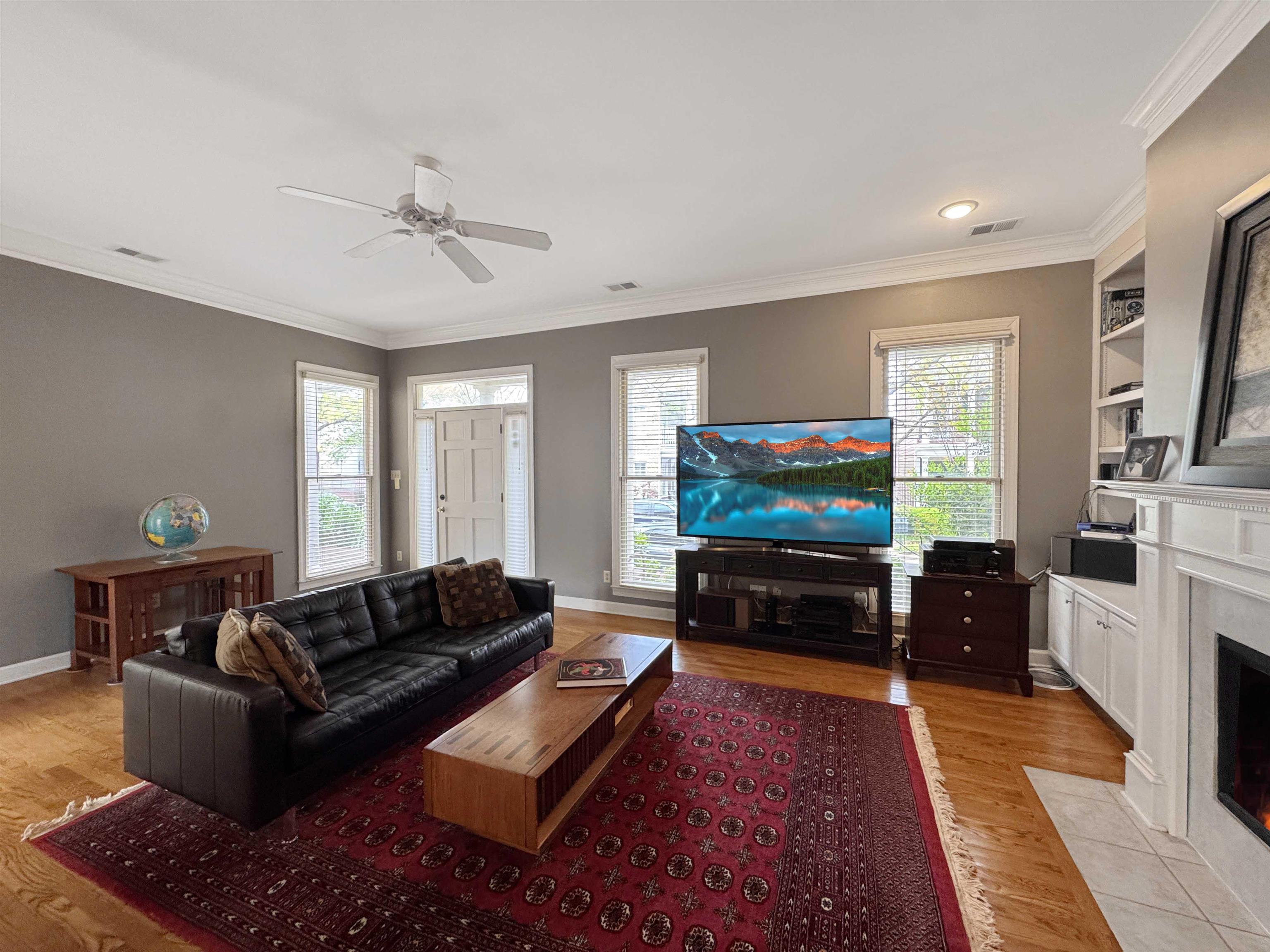 Memphis, Tennessee 38103, United States, 2 Bedrooms Bedrooms, ,3 BathroomsBathrooms,Residential,Active,111774