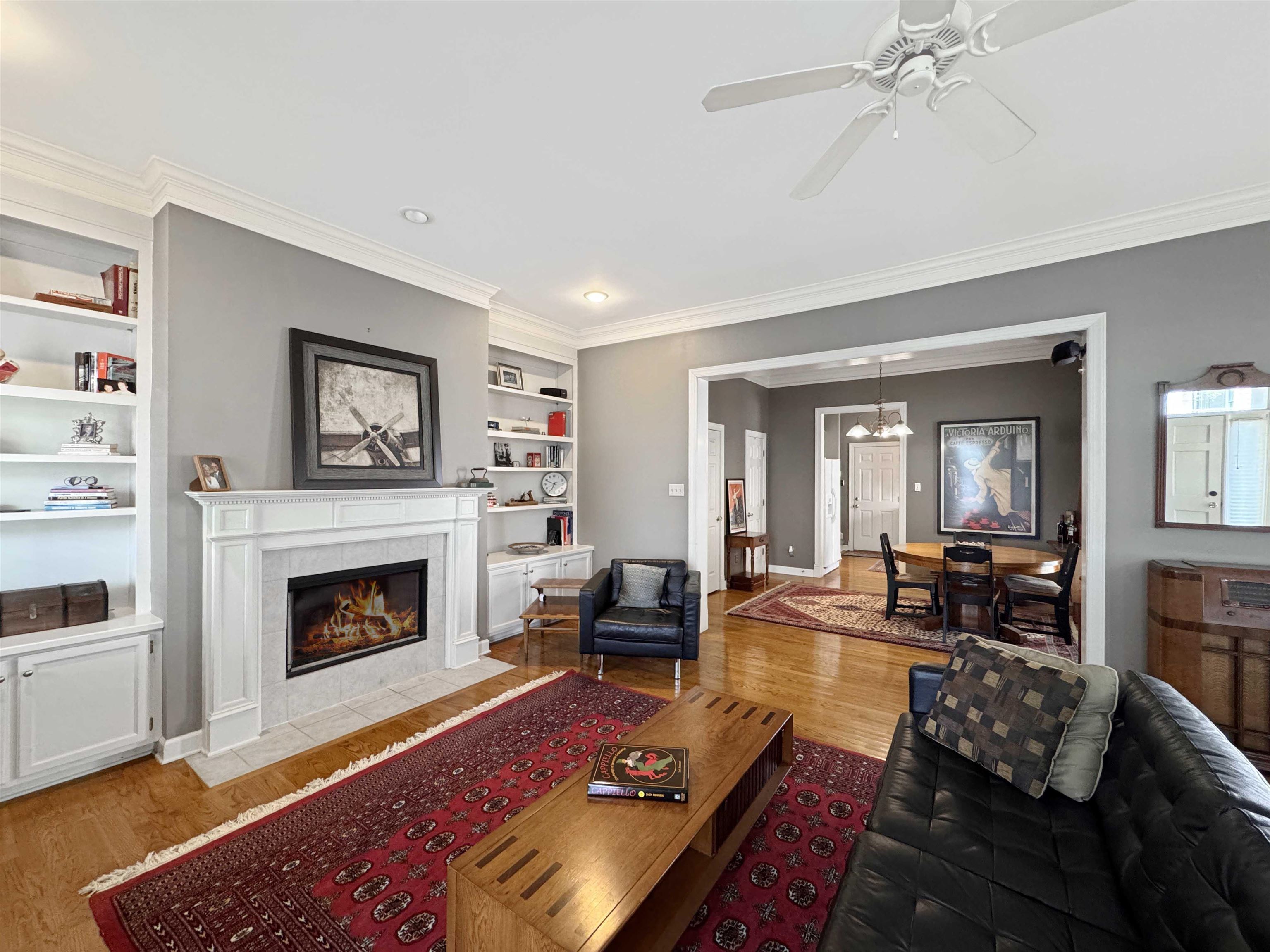 Memphis, Tennessee 38103, United States, 2 Bedrooms Bedrooms, ,3 BathroomsBathrooms,Residential,Active,111774