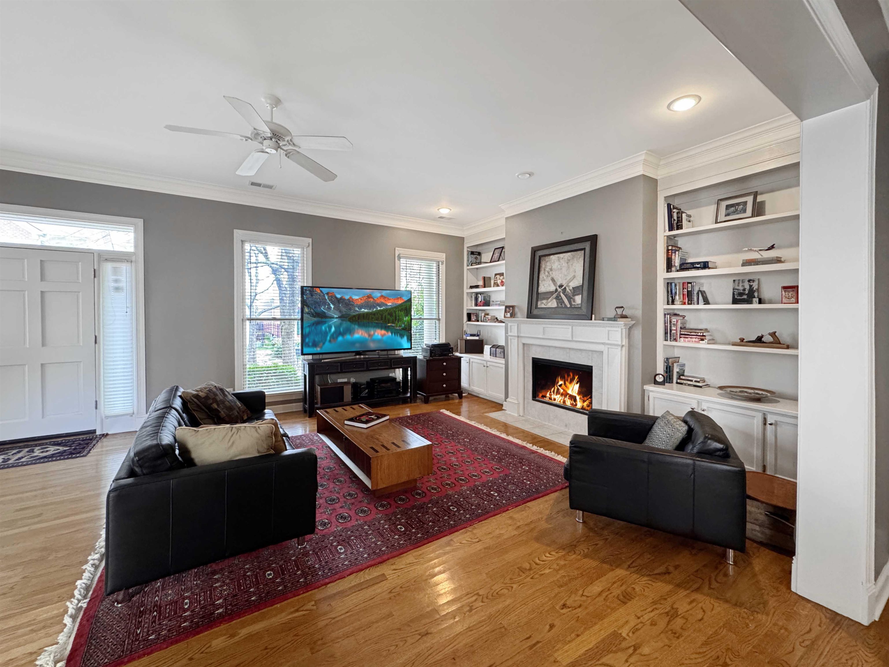 Memphis, Tennessee 38103, United States, 2 Bedrooms Bedrooms, ,3 BathroomsBathrooms,Residential,Active,111774