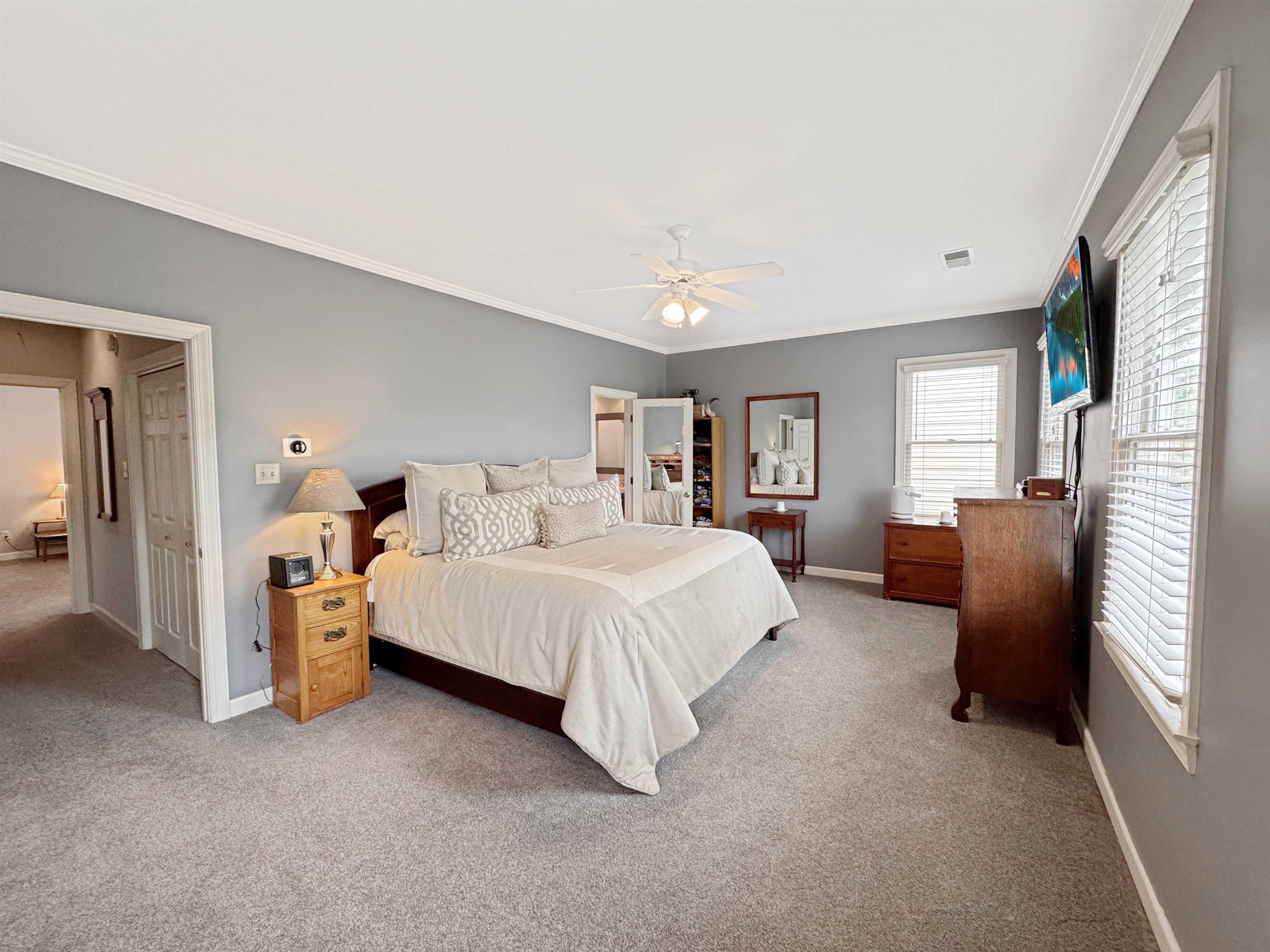 Memphis, Tennessee 38103, United States, 2 Bedrooms Bedrooms, ,3 BathroomsBathrooms,Residential,Active,111774