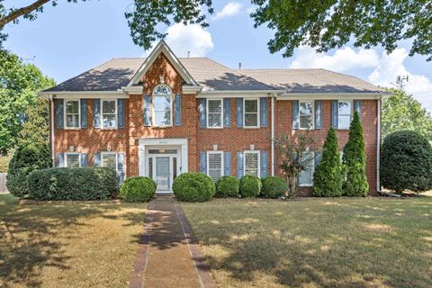 Photo of 9656 DRAYTON HALL LN, Germantown, TN 38139 (MLS # 10214677)