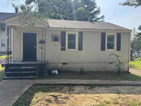 Photo of 1500 LELAND ST, Memphis, TN 38106 (MLS # 10228329)