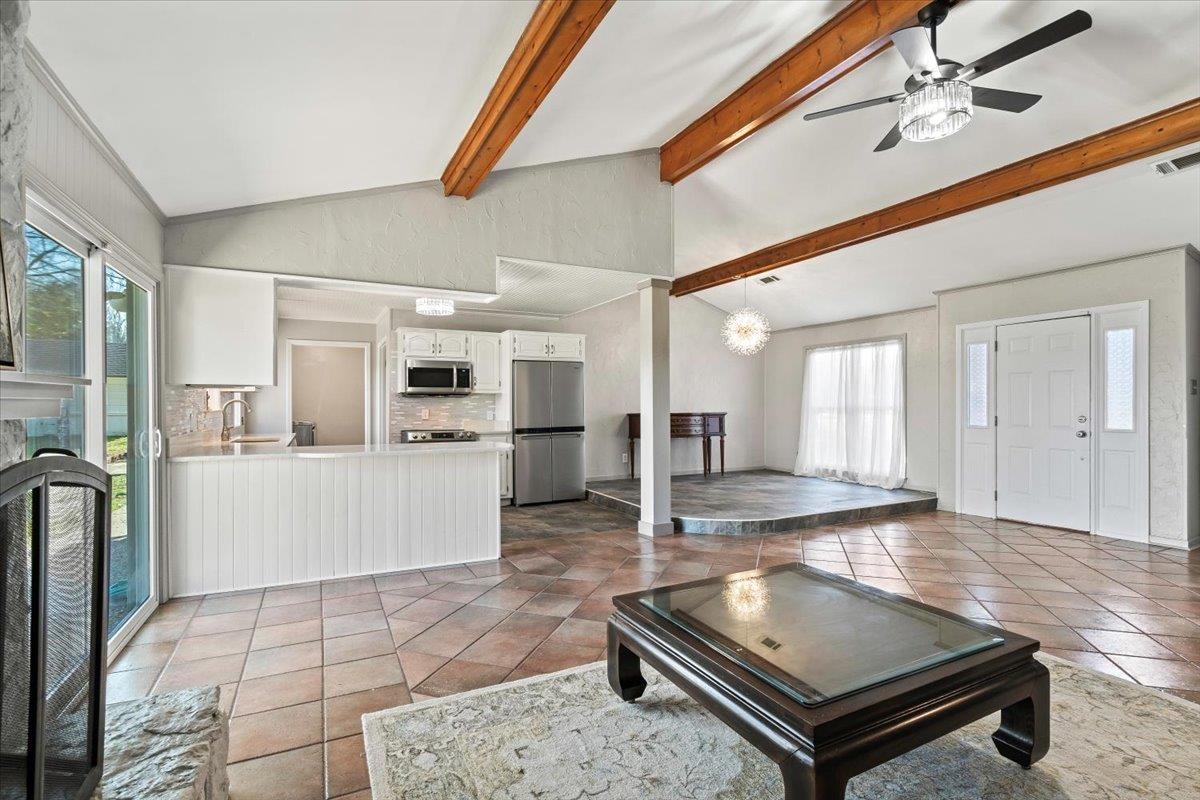 Collierville, Tennessee 38017, United States, 3 Bedrooms Bedrooms, ,2 BathroomsBathrooms,Residential,Active,88708