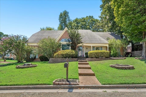 Photo of 361 SUMMERFIELD LN, Memphis, TN 38018 (MLS # 10230613)
