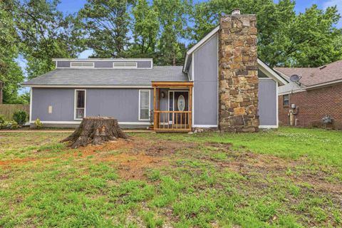 Photo of 7150 TULIP TRAIL DR, Memphis, TN 38133 (MLS # 10222698)
