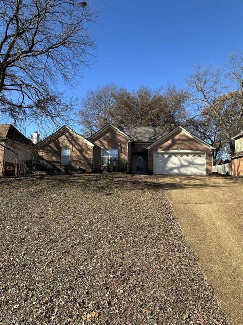 Photo of 5265 ANNANDALE DR, Unicorp/Memphis, TN 38125 (MLS # 10225090)