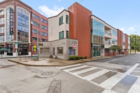 Photo of 465 S MAIN ST 303 #303, Memphis, TN 38103 (MLS # 10213987)