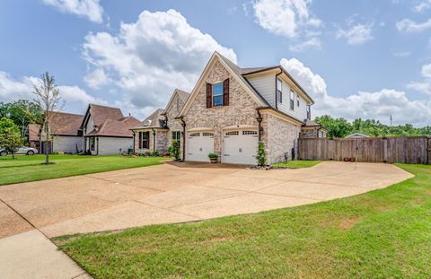 Single Family Residence in Oakland TN 65 CROSS CREEK DR 1.jpg