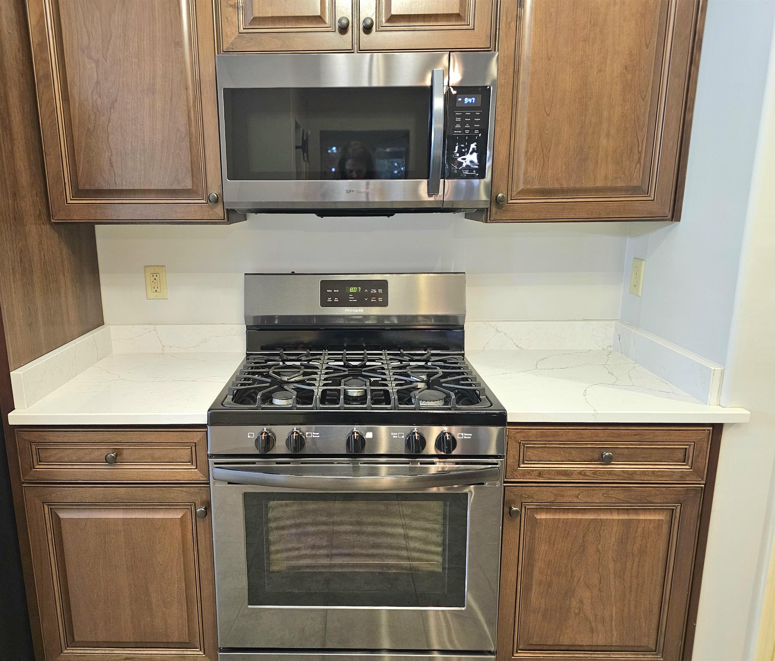 Oakland, Tennessee 38060, United States, 3 Bedrooms Bedrooms, ,2 BathroomsBathrooms,Residential,Active,32513