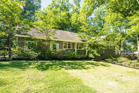 Photo of 1768 HAYDEN RD, Germantown, TN 38138 (MLS # 10221790)