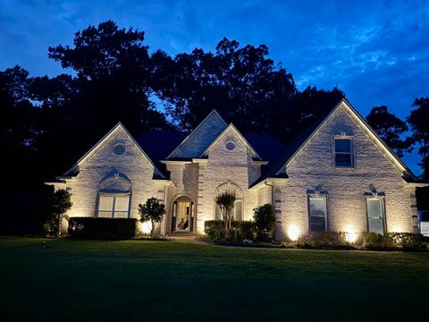 Photo of 3015 BRAMBLEBUSH LN, Lakeland, TN 38002 (MLS # 10221942)