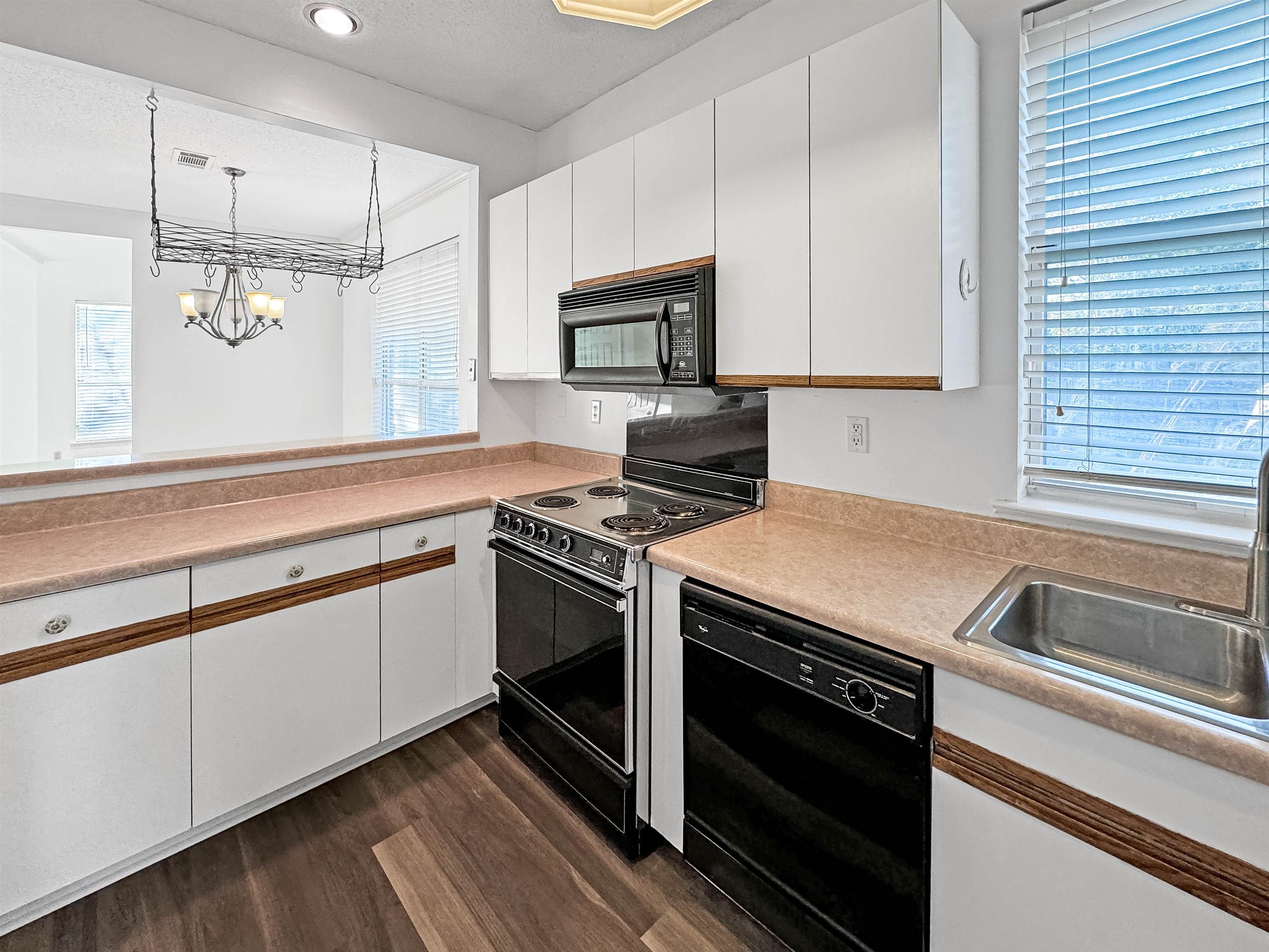 Memphis, Tennessee 38018, United States, 2 Bedrooms Bedrooms, ,2 BathroomsBathrooms,Residential,Active,36958