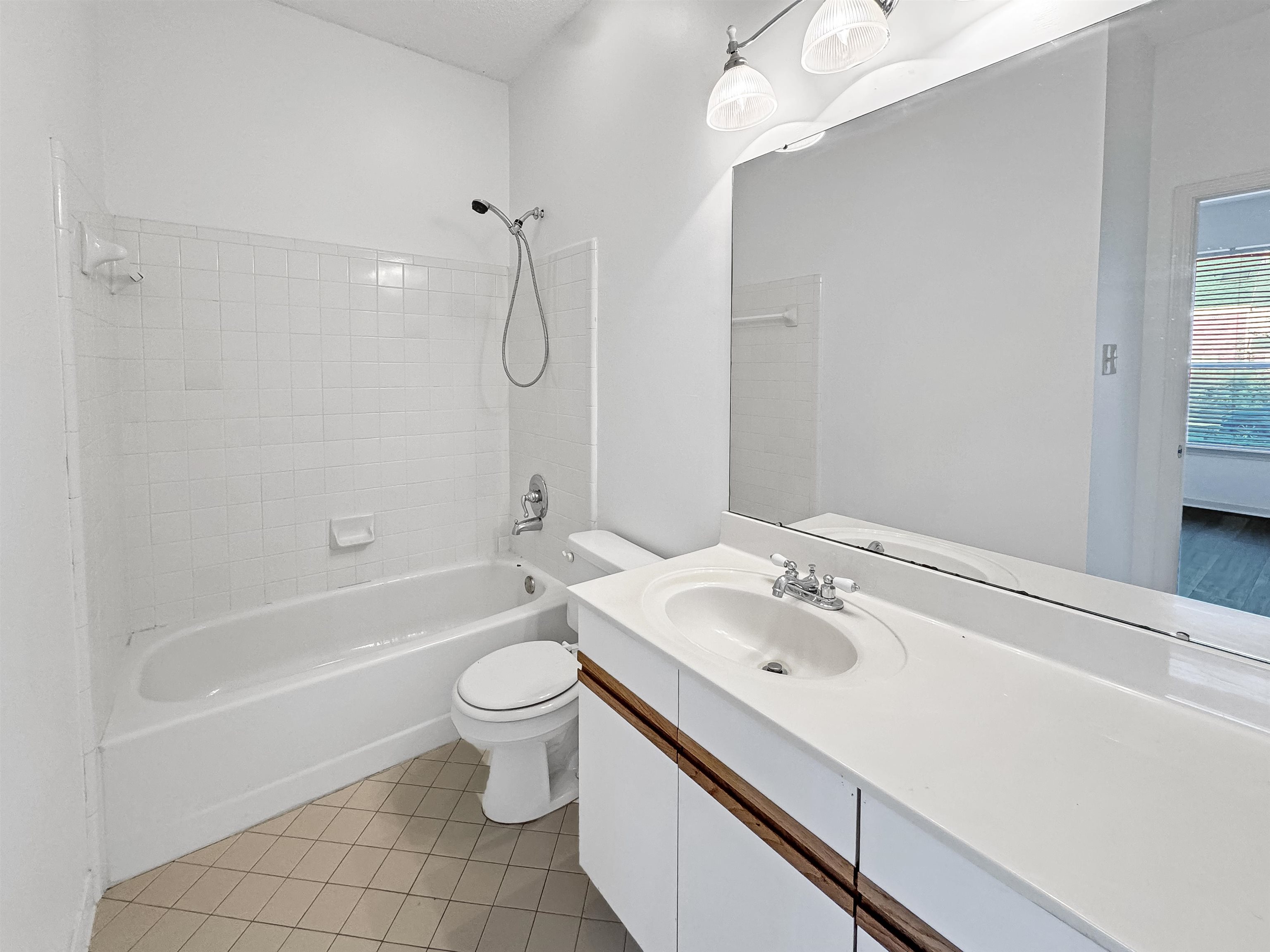 Memphis, Tennessee 38018, United States, 2 Bedrooms Bedrooms, ,2 BathroomsBathrooms,Residential,Active,36958