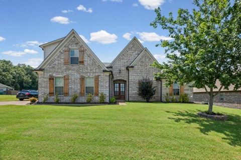 Photo of 425 OAKRIDGE DR, Oakland, TN 38060 (MLS # 10225533)