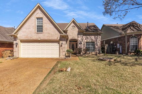 Photo of 6972 PARKBROOK LN, Cordova, TN 38018 (MLS # 10217320)