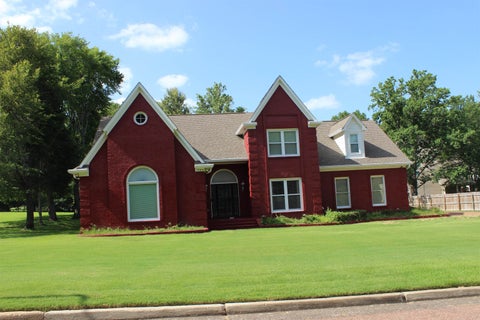 Photo of 7584 FOSTER RIDGE RD, Germantown, TN 38138 (MLS # 10225264)