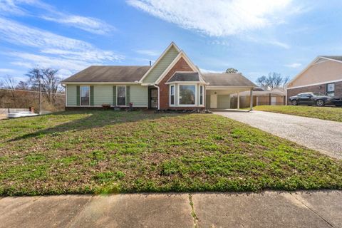 Photo of 409 LITTLE OAK LN, Collierville, TN 38017 (MLS # 10215189)