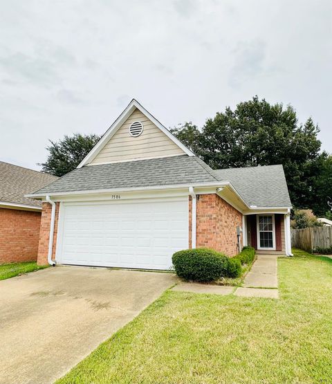 Photo of 7586 IRIS DR, Southaven, MS 38671 (MLS # 10218449)