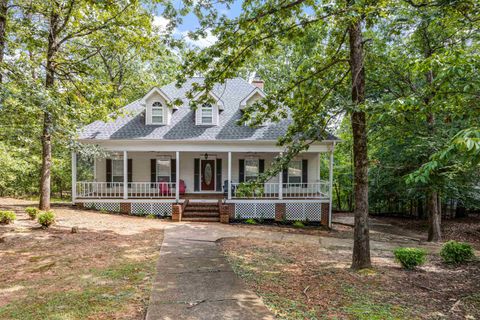 Photo of 405 ANDERSON HOLLOW RD, Savannah, TN 38372 (MLS # 10206508)