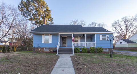 Photo of 4 FARWELL ST, Jackson, TN 38301 (MLS # 10212987)