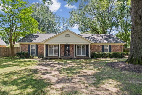 Photo of 6557 SULGRAVE DR, Memphis, TN 38119 (MLS # 10224182)