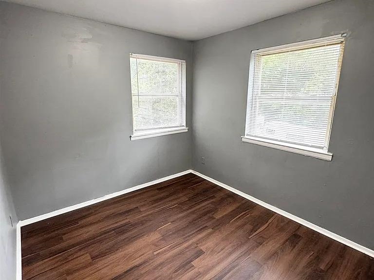 Memphis, Tennessee 38106, United States, 12 Bedrooms Bedrooms, ,Residential,Pending,251552