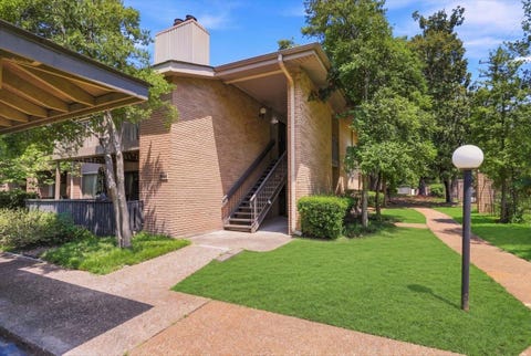 Photo of 4743 AUDOBON VIEW CIR 1506 #1506, Memphis, TN 38117 (MLS # 10227899)