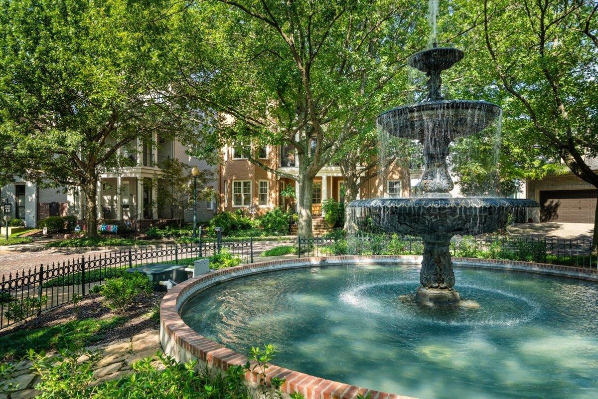 Memphis, Tennessee 38103, United States, 4 Bedrooms Bedrooms, ,5 BathroomsBathrooms,Residential,Active,174586