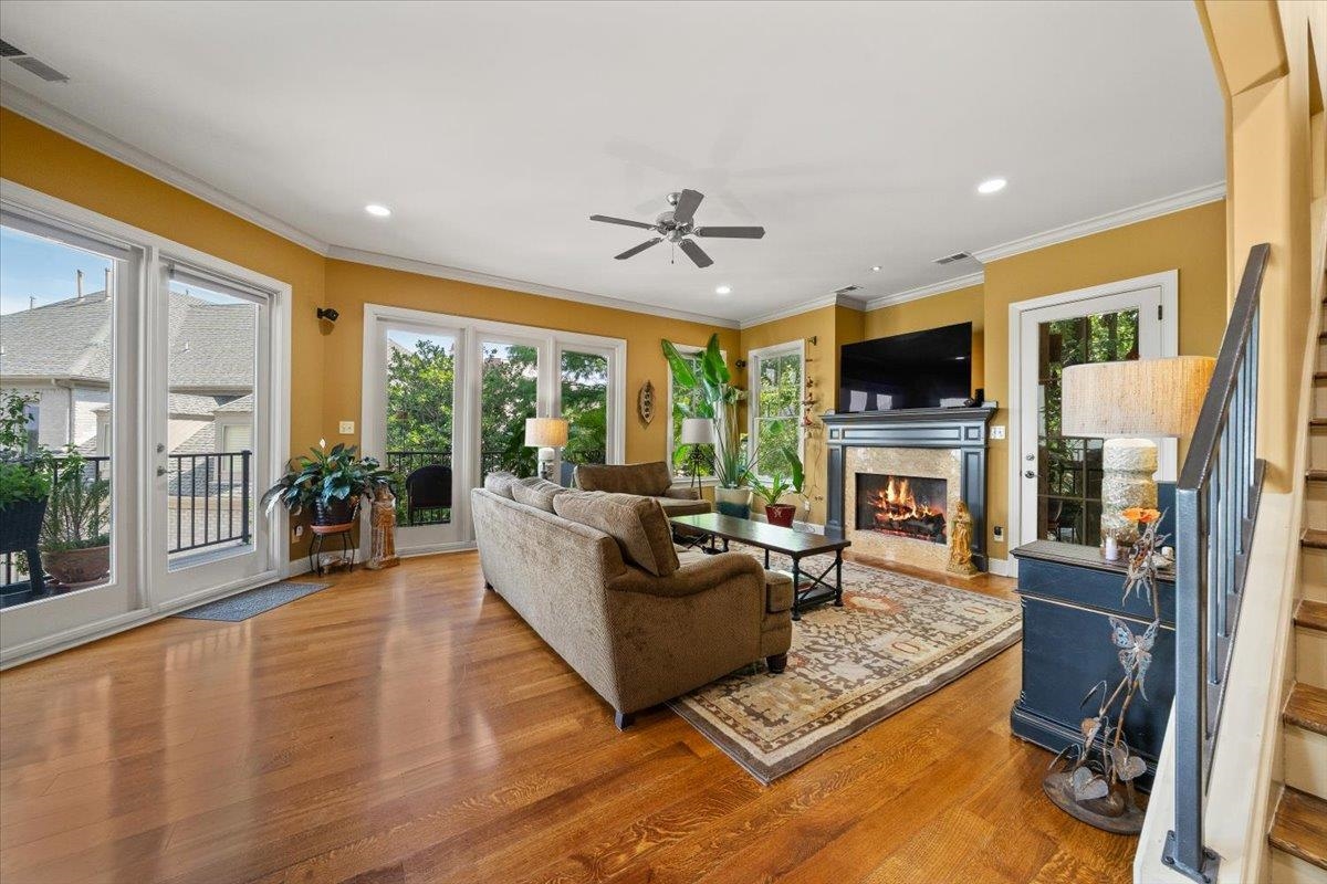 Memphis, Tennessee 38103, United States, 4 Bedrooms Bedrooms, ,5 BathroomsBathrooms,Residential,Active,174586