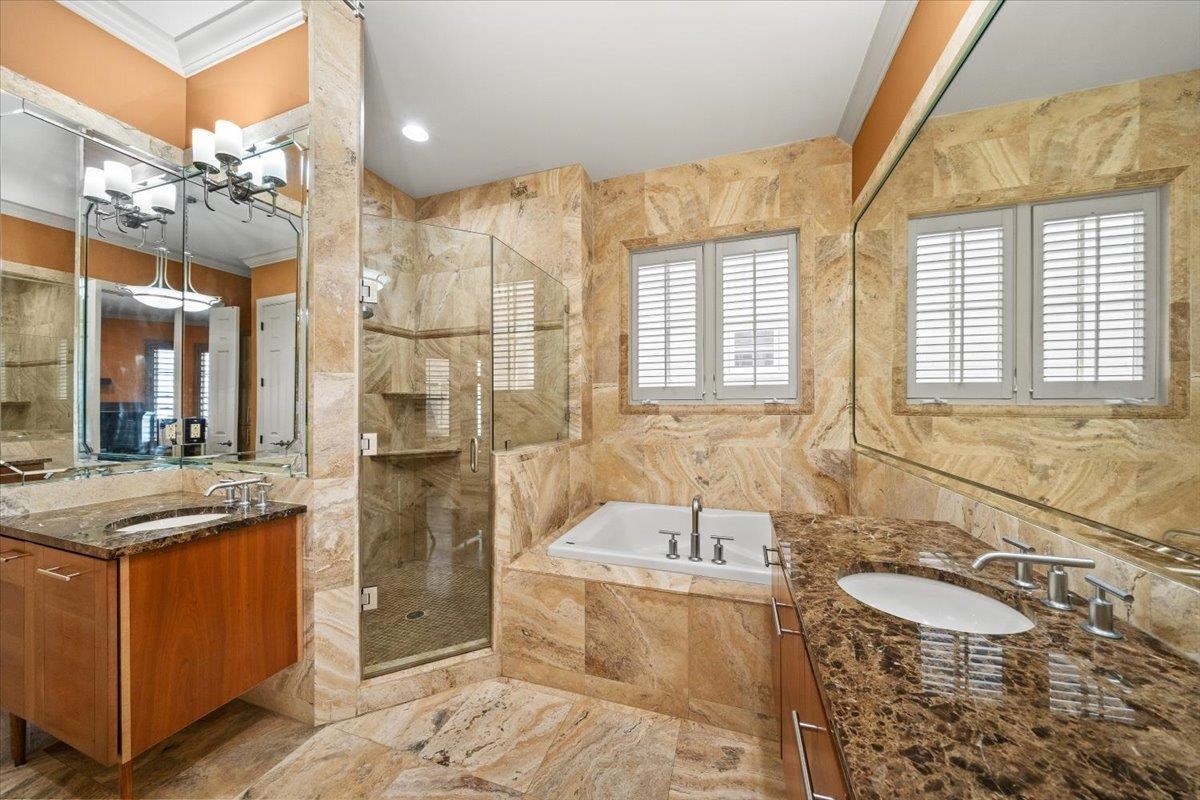 Memphis, Tennessee 38103, United States, 4 Bedrooms Bedrooms, ,5 BathroomsBathrooms,Residential,Active,174586