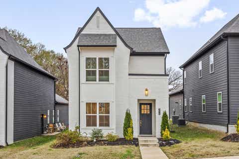 Photo of 214 MCCOWAT ST, Jackson, TN 38301 (MLS # 10220493)