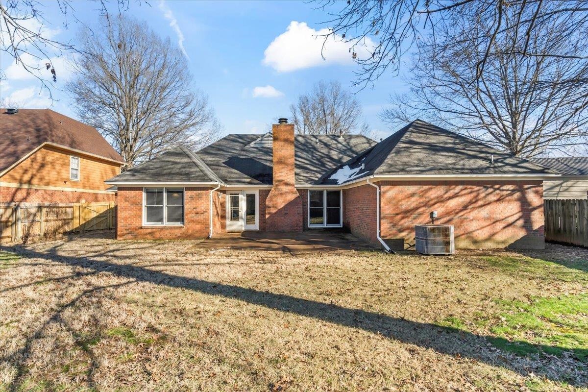 Memphis, Tennessee 38018, United States, 4 Bedrooms Bedrooms, ,2 BathroomsBathrooms,Residential,Pending,17138