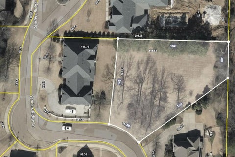 Photo of 2472 SANDERS RIDGE LN, Germantown, TN 38138 (MLS # 10225937)