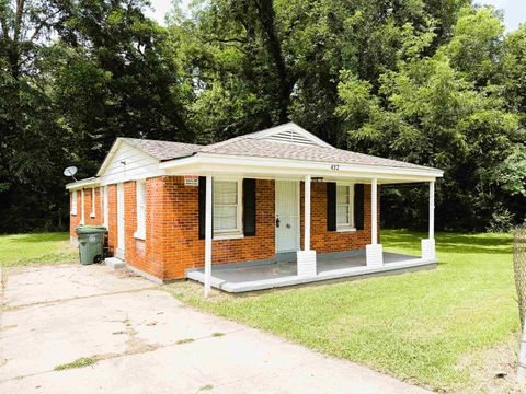 Photo of 432 W PEEBLES RD, Memphis, TN 38109 (MLS # 10224423)