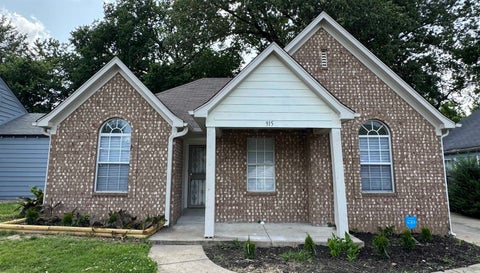 Photo of 915 BIRCH ST, Memphis, TN 38108 (MLS # 10219279)