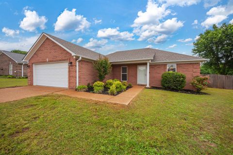 Photo of 156 LANCASTER DR, Medina, TN 38355 (MLS # 10221546)