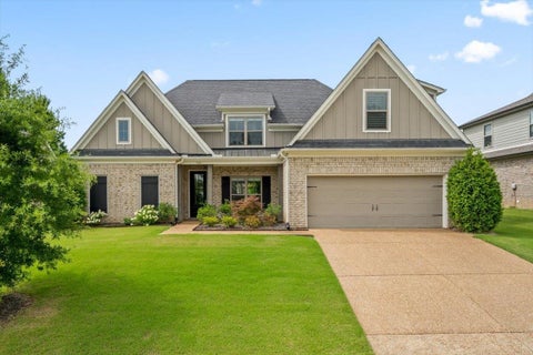 Photo of 7681 ELPINE GRAY DR, Bartlett, TN 38002 (MLS # 10226344)