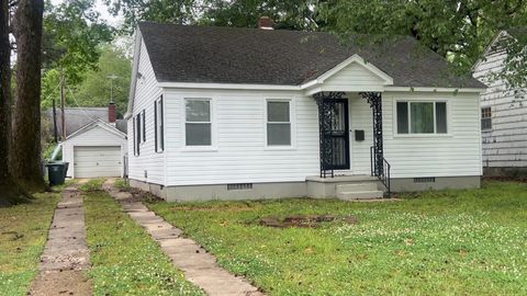 Photo of 797 UNIVERSITY ST, Memphis, TN 38107 (MLS # 10220723)