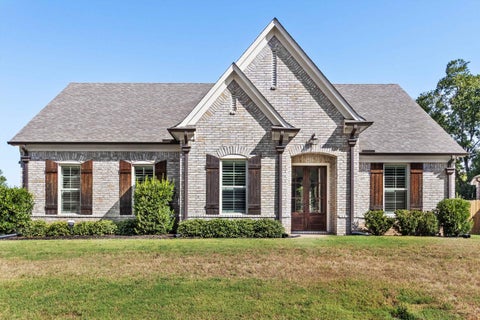 Photo of 110 LAUREL GLEN DR, Oakland, TN 38060 (MLS # 10230558)