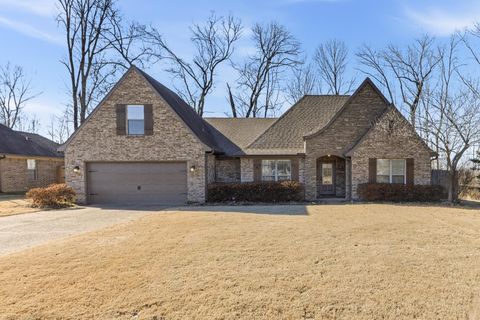 Photo of 335 SEAWOOD DR, Oakland, TN 38060 (MLS # 10214658)
