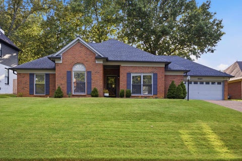 Photo of 1531 FOX TRACE DR, Cordova, TN 38016 (MLS # 10228871)