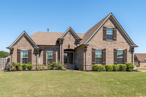 Photo of 7116 GRASSLAND CV, Bartlett, TN 38002 (MLS # 10220175)